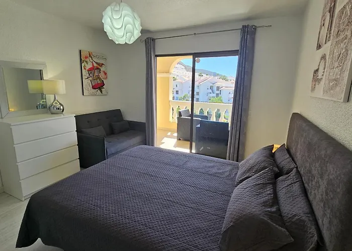 Cristianos Heated Pool Sea View Ac