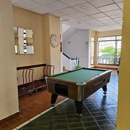 Апартаменты Cristianos Heated Pool Sea View Ac *