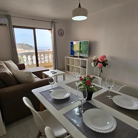 Cristianos Heated Pool Sea View Ac Лос Кристианос