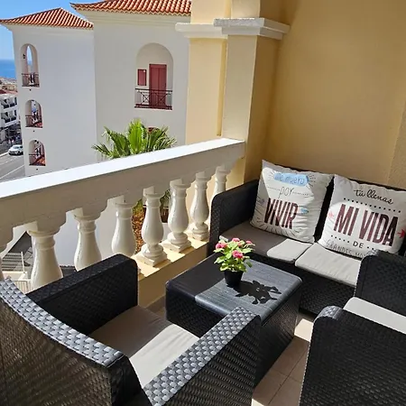 Апартаменты Cristianos Heated Pool Sea View Ac *