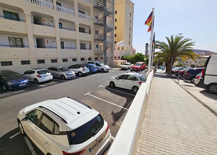 Апартаменты Cristianos Heated Pool Sea View Ac *
