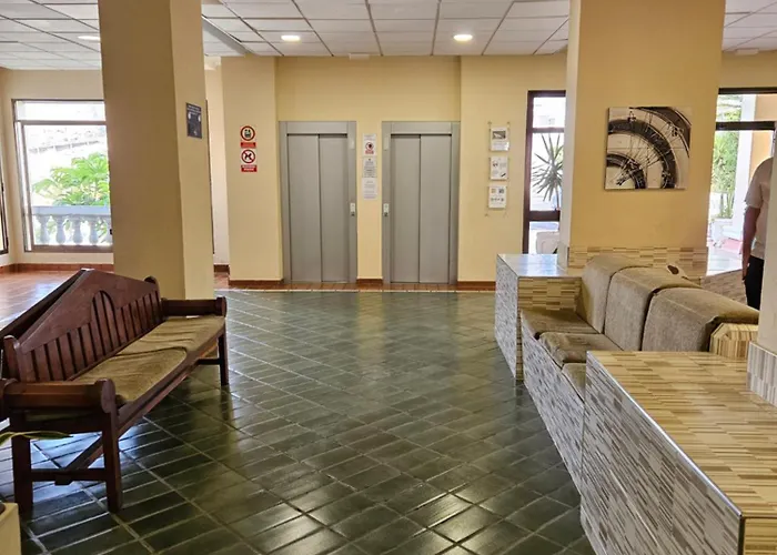 Апартаменты Cristianos Heated Pool Sea View Ac Лос Кристианос