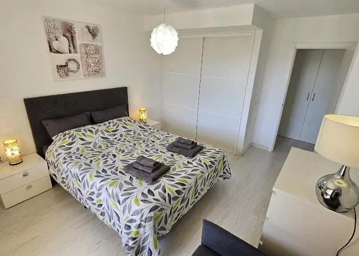 Cristianos Heated Pool Sea View Ac Апартаменты *