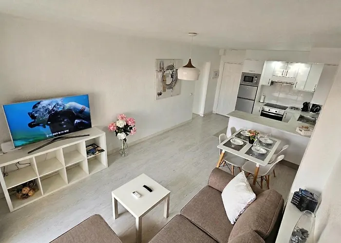 Cristianos Heated Pool Sea View Ac Los Cristianos